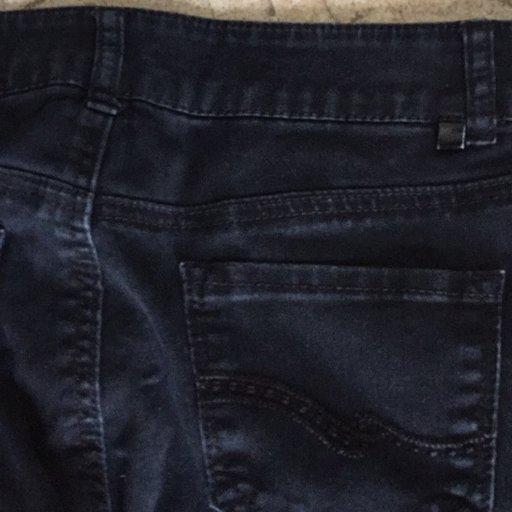 Jeans - Picture 3 of 4